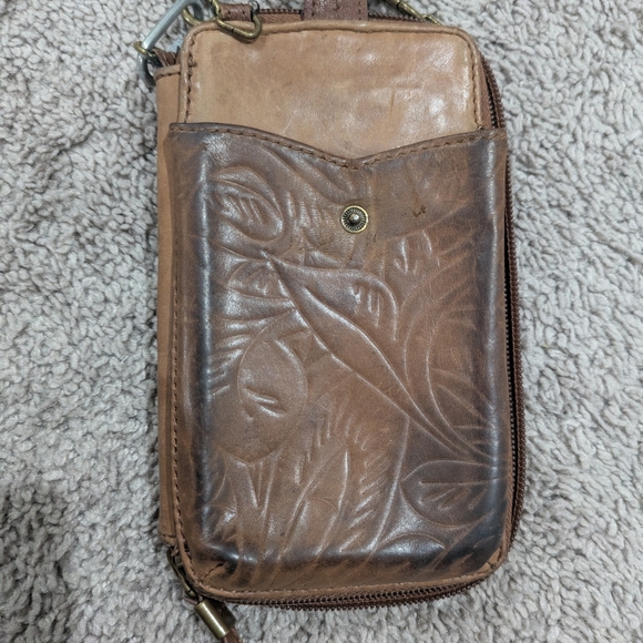 The Sak Brown Leather Crossbody Wallet Embossed Design - Picture 5 of 16